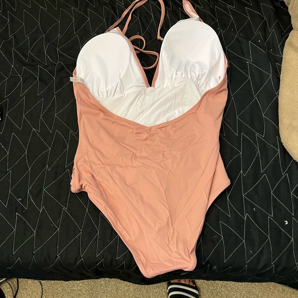 NWOT Cupshe Bathing Suit - Picture 3 of 4